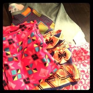 Lularoe OS leggings Med. Randy